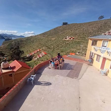 Hostal Inca Uma Comunidad Yumani Bagian luar foto